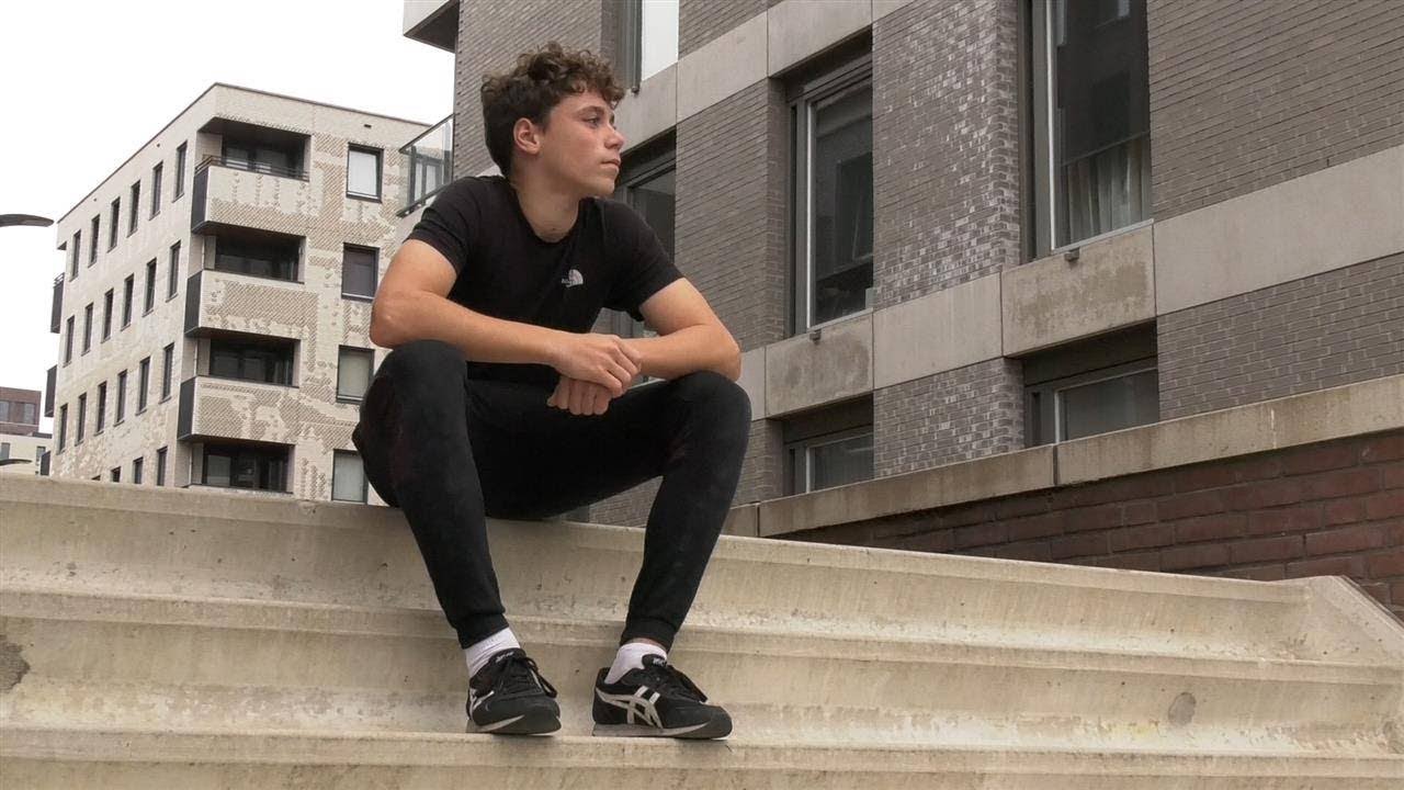 Freerunner Siebe komt uit Eindhoven en is een internethit