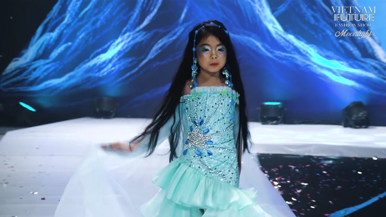 VIET NAM FUTURE FASHION SHOW - MOONLIGHT SEASON 2