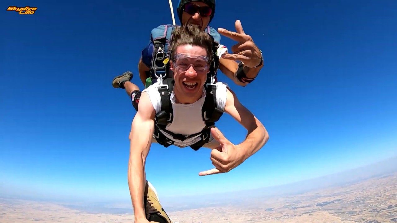 Sky Family | Skydive Lillo | Videos de Paracaidismo