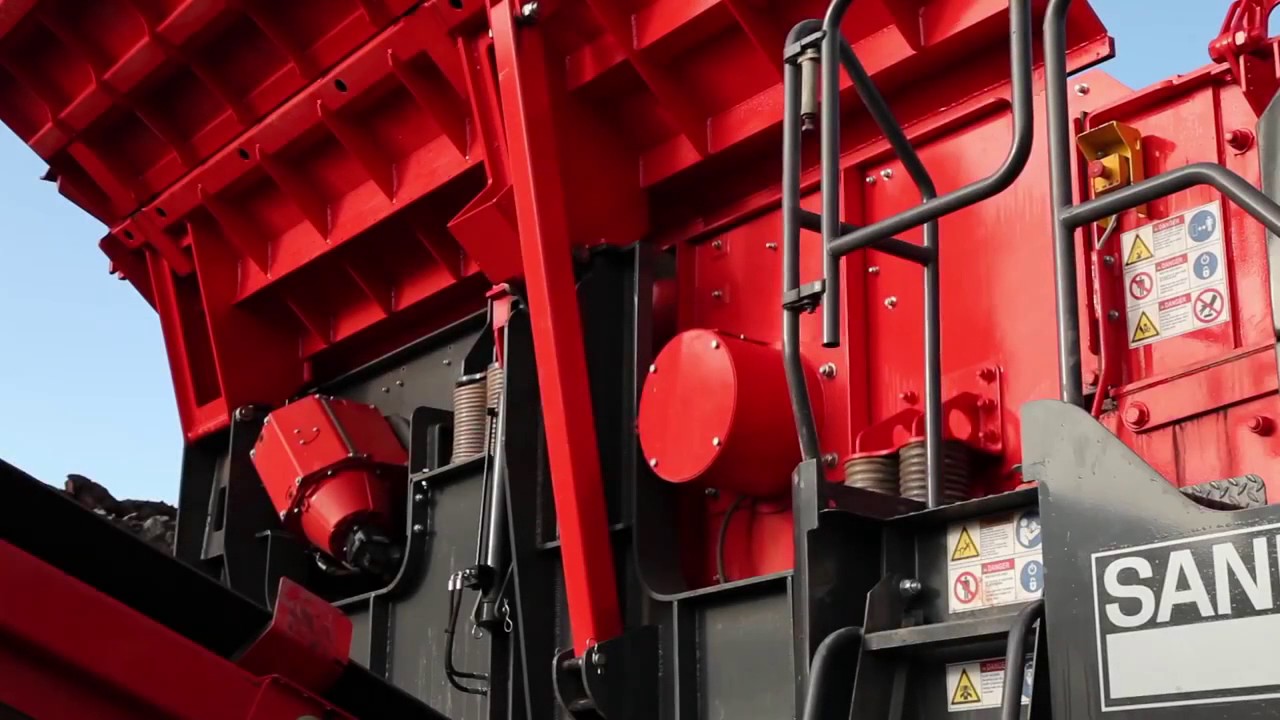 Sandvik QJ341+ Mobile jaw crusher with pre screen  | Crushing Tigers, based in Austin, TX