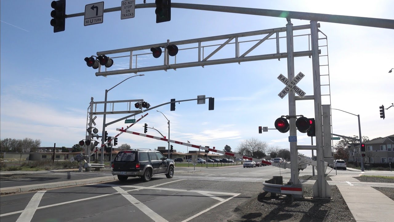 Claus Rd. Railroad Crossing, Sierra Northern Railway Small MoW Parade, Riverbank CA