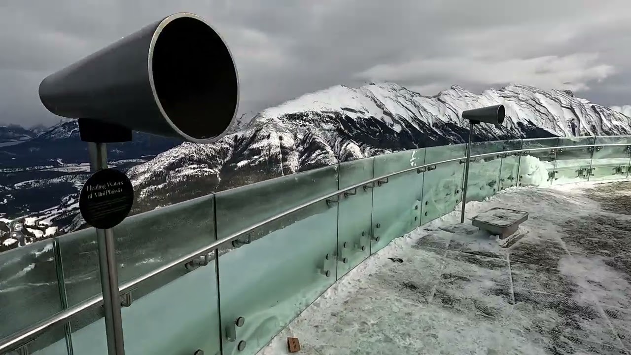 カナダ　カナディアンロッキーのバスツアー