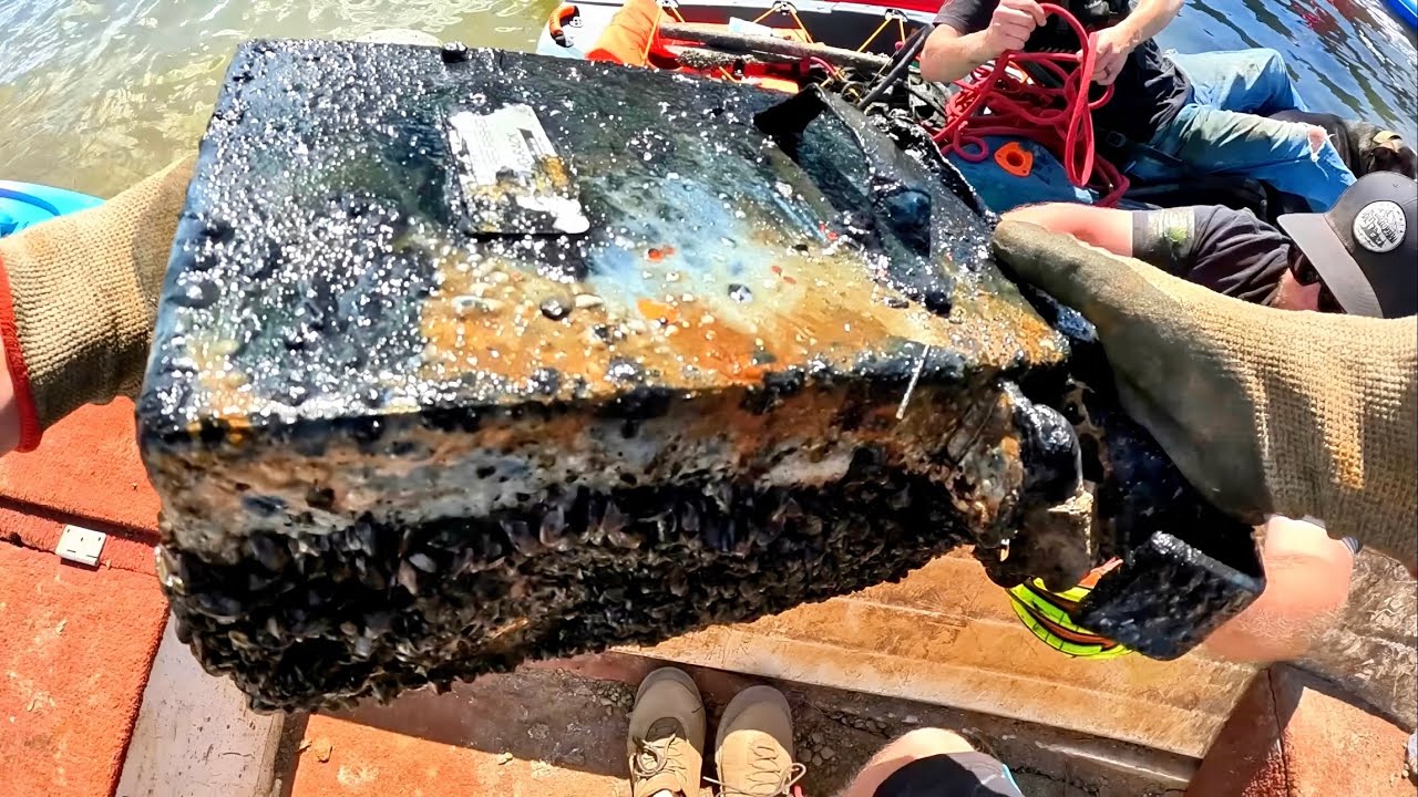 LOCKED BOX Found Magnet Fishing! What’s Inside?