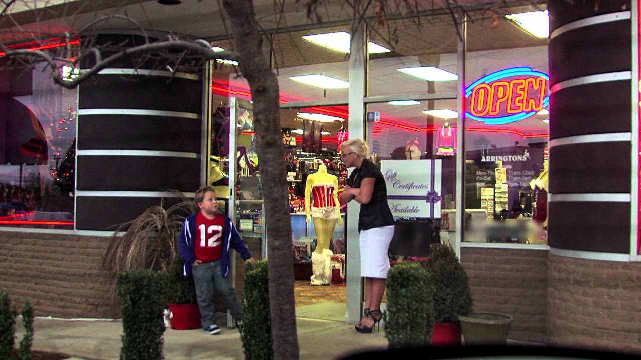 Jackass Presents: Bad Grandpa - 'Cinnamon' Clip