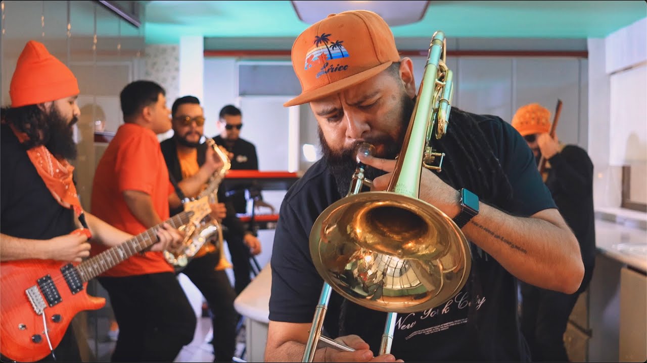 Fruto Lírico - One Step Beyond - Video Oficial