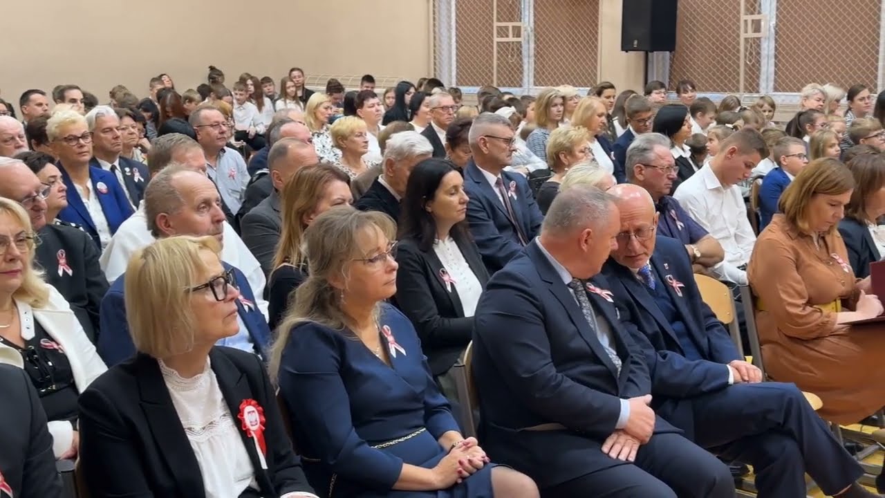 Powiatowo-gminne obchody Święta Niepodległości w Wieruszowie - Podzamczu