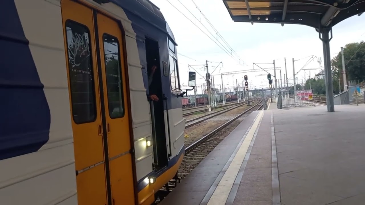 ЭР9М-519 отправляеться под 6920, Киев-Нежин