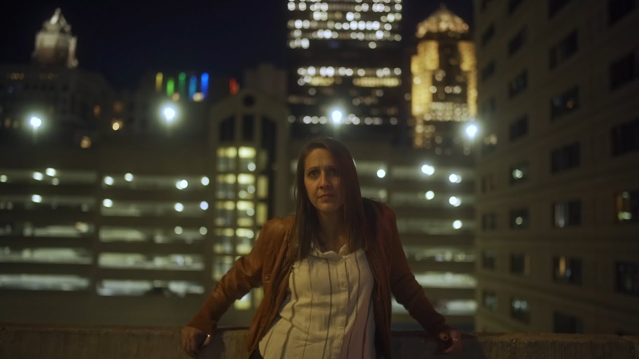 Allie Crummy - Honesty (Official Music Video)