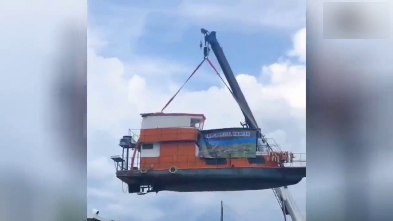 Extremely Dangerous Bus Crossing Flooded Rivers Success and Failure ! Amazing Bus Driving Skills