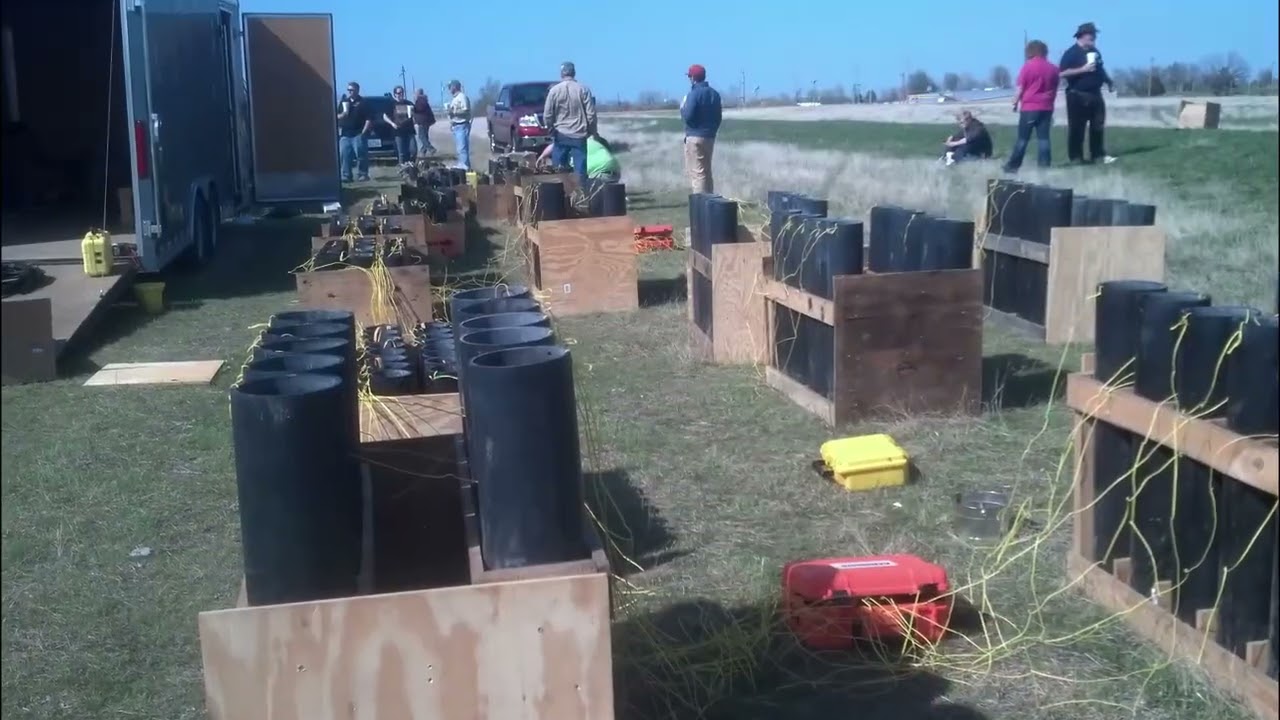 Display Fireworks - Training, Certification - Setup the Show - 30 Seconds of Ground Display.