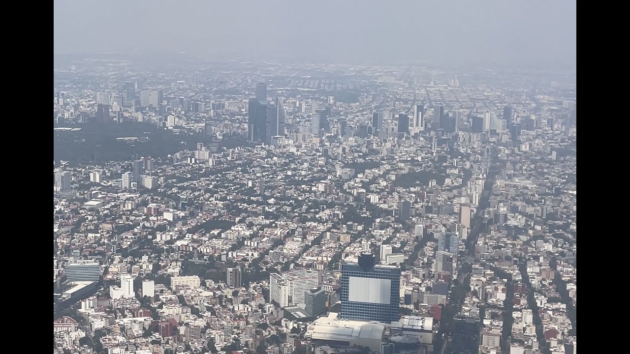 Aterrizaje Ciudad de México en 4K 11/oct/2021.