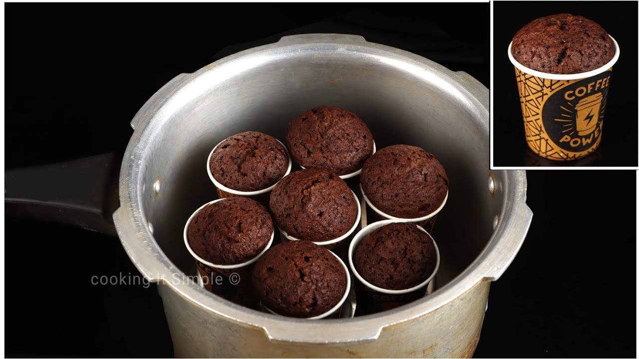 15 മിനുട്ടിൽ പ്രഷർ കുക്കറിൽ ഈസി കപ്പ്കേക്ക് / no mould no oven chocolate cup cake/ cupcake malayalam