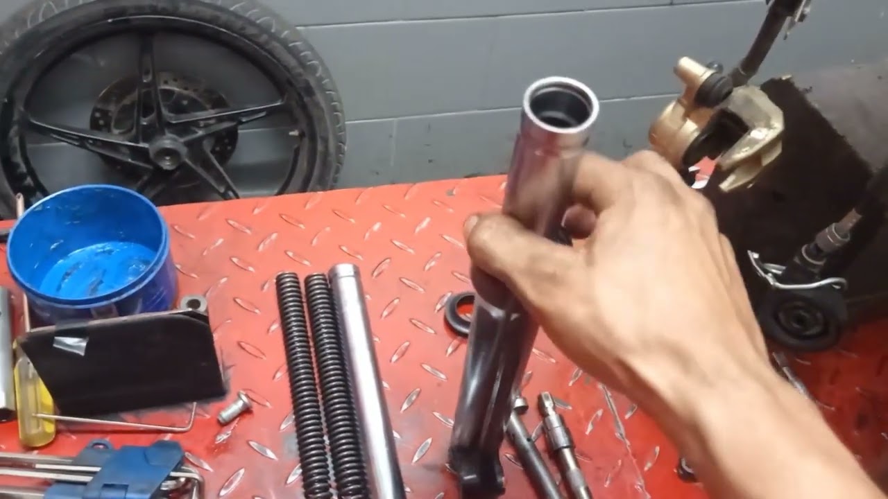 Yamaha crypton cambio de retenes de barras