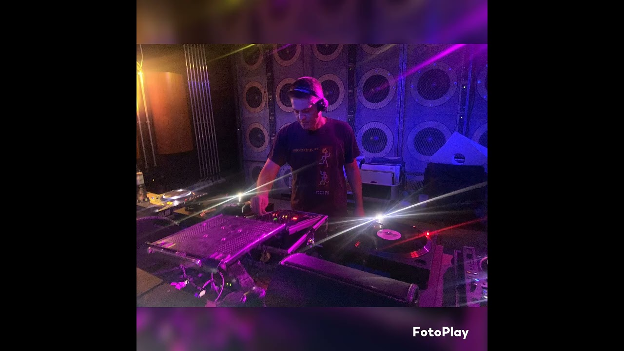 Medo Live Techno Takeover @digitalkonfusionjoe @radioFM4 29.11.2025  Level 1/3