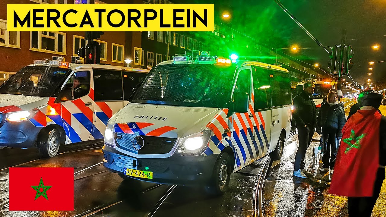 MERCATORPLEIN AMSTERDAM MAROKKO - SPANJE WK 2022 - 4K