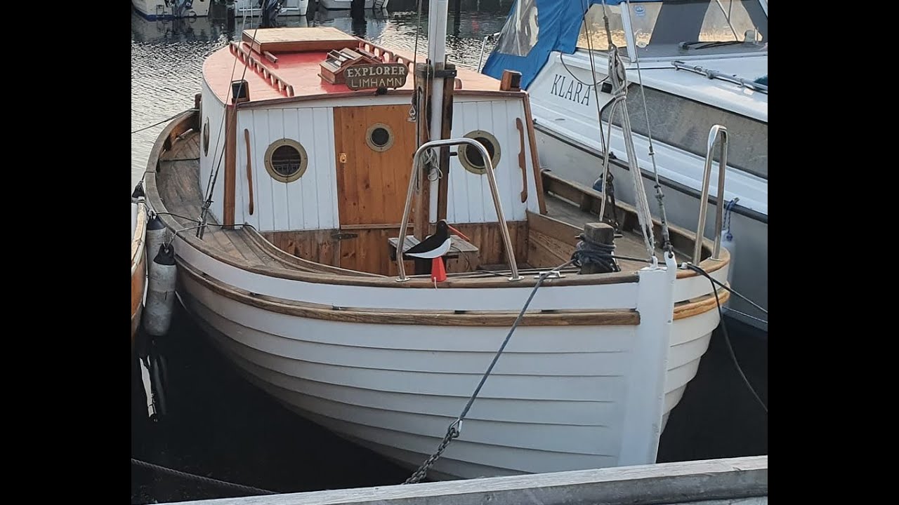 #2 Explorer Limhamn - old boat engine start