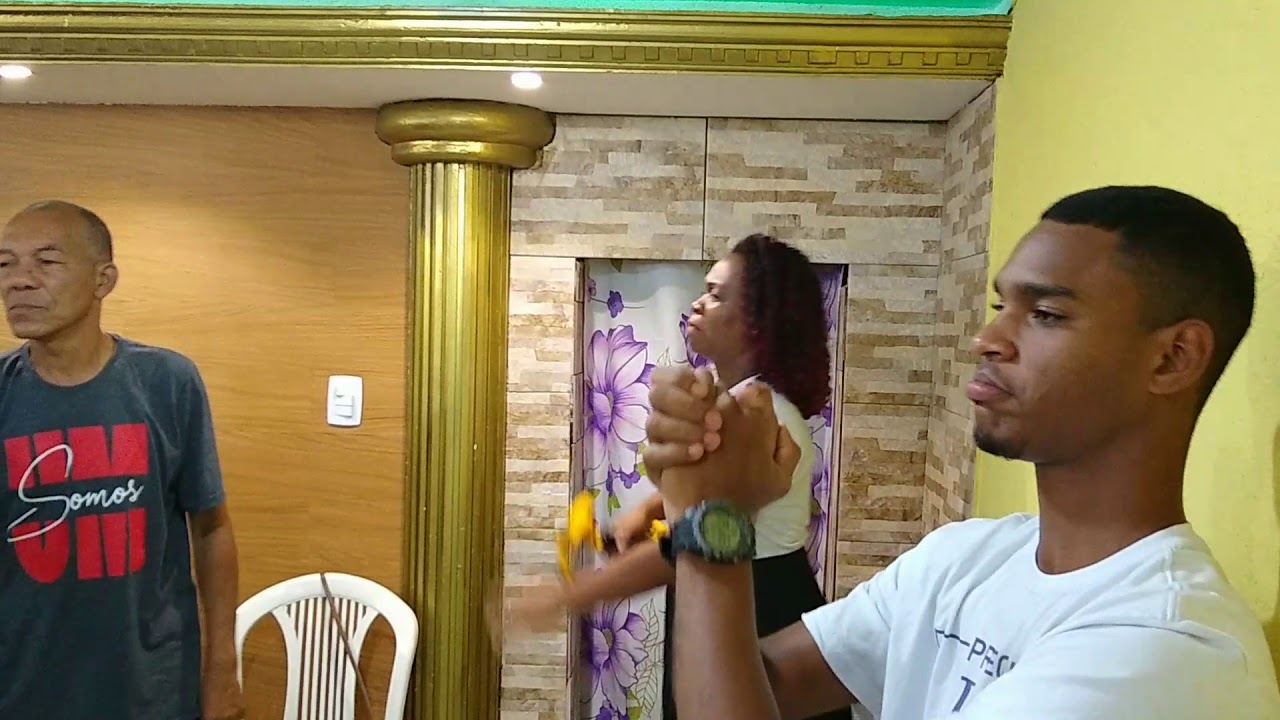 Pr Cidmar  e Pr elisabeth  Aqui neste lugar é lugar de receber Vitoría