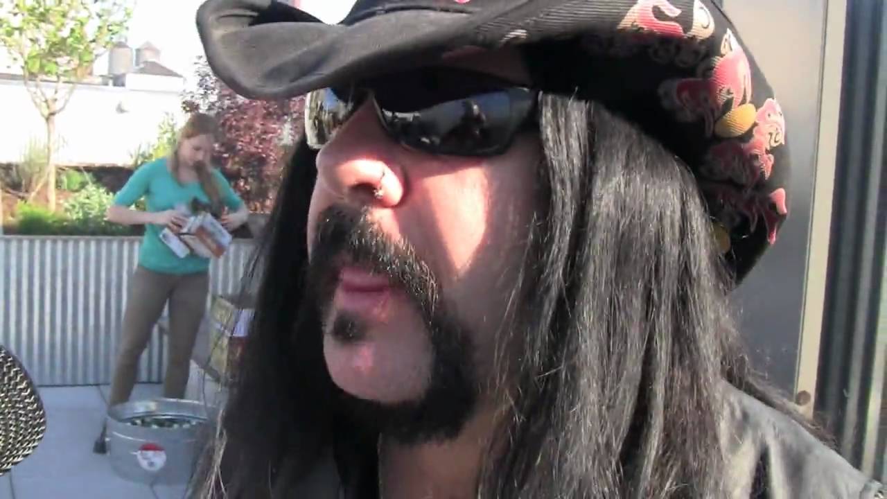 LimeWire Music Blog BBQs with HELLYEAH (Pt. 2)