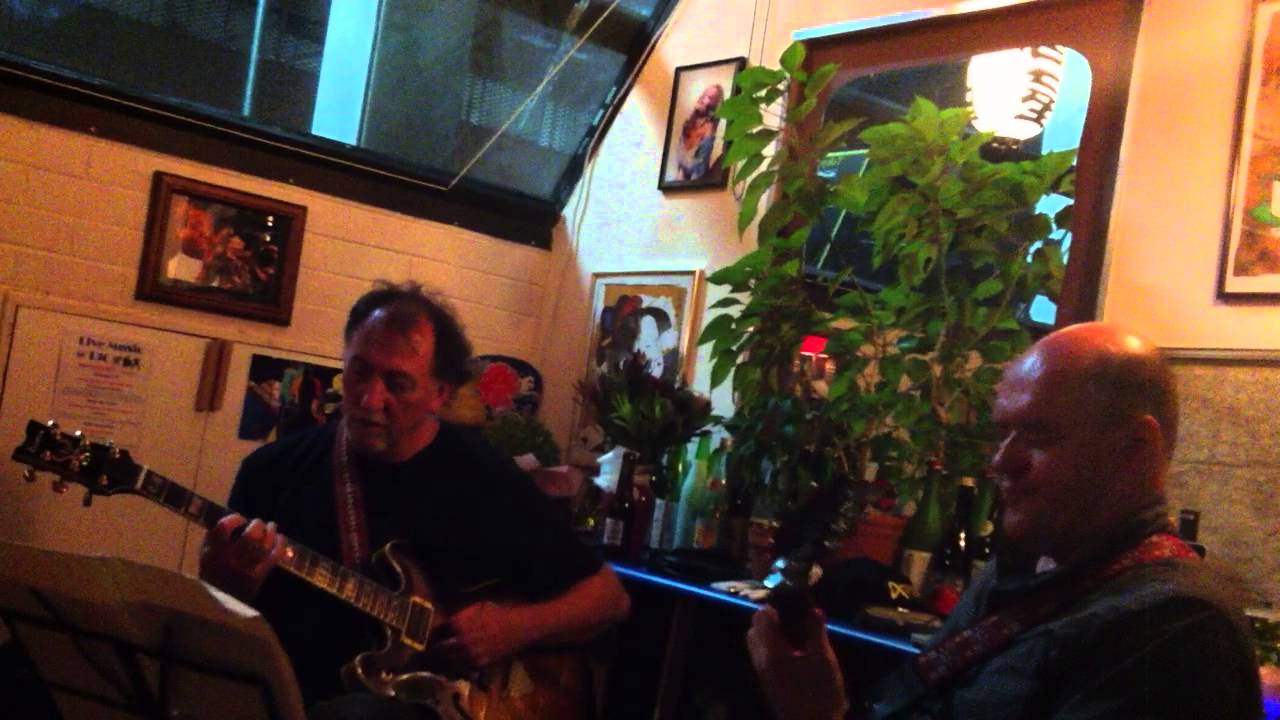 Sawkins & O'Mara play Oleo