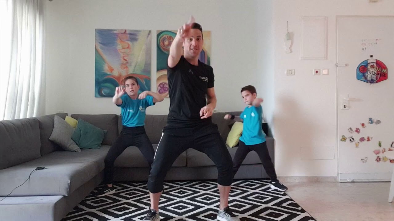 ספורט לילדים , אימון כושר לילדים בבית עם אסף רון אקטיביX