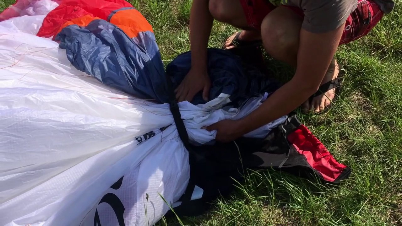 Zellenpacksack richtig benutzen, Gleitschirm schonend packen