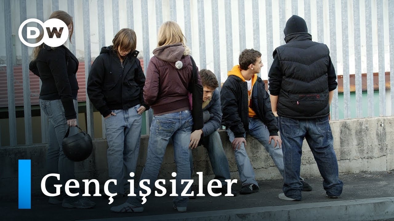 İtalya'nın iş arayanlar ordusu - DW Türkçe