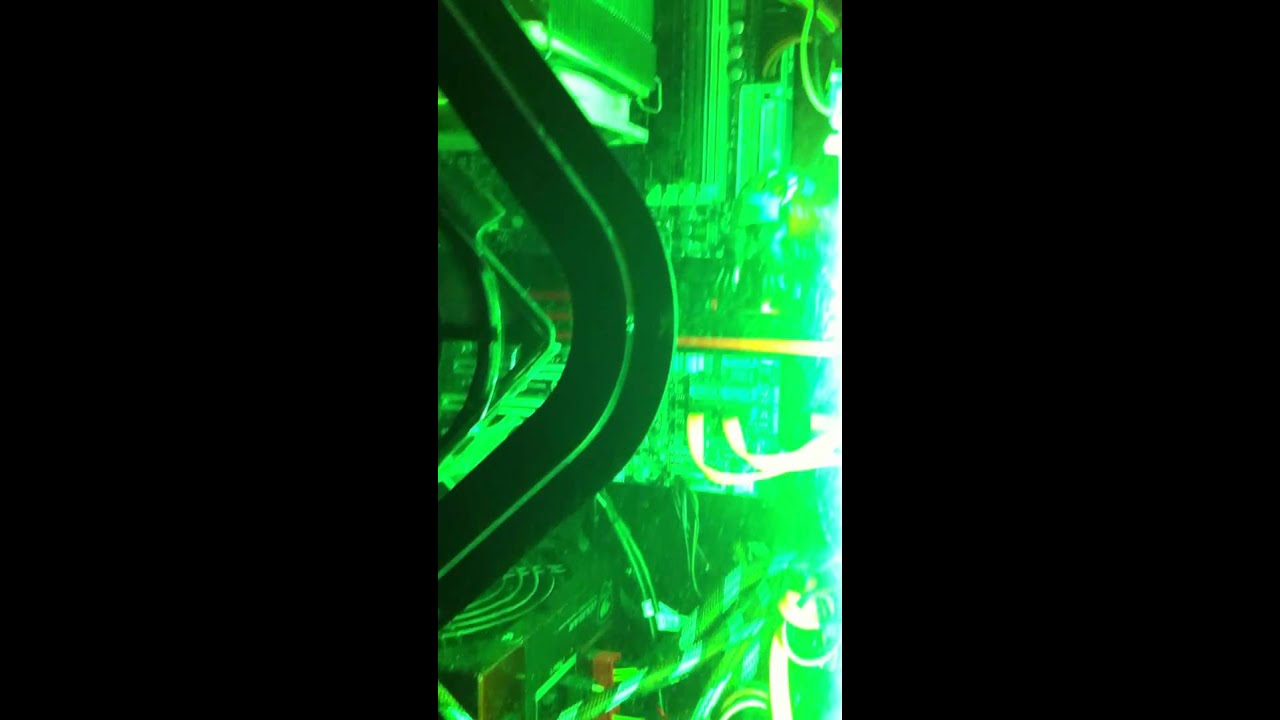 Sapphire HD6950 stock cooler @ 100%