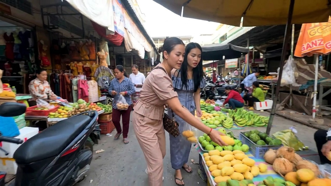 STREET FOOD BengCuk Market Tour in Cambodia - Unique and Interesting Hidden Market - Walking Tour 4K