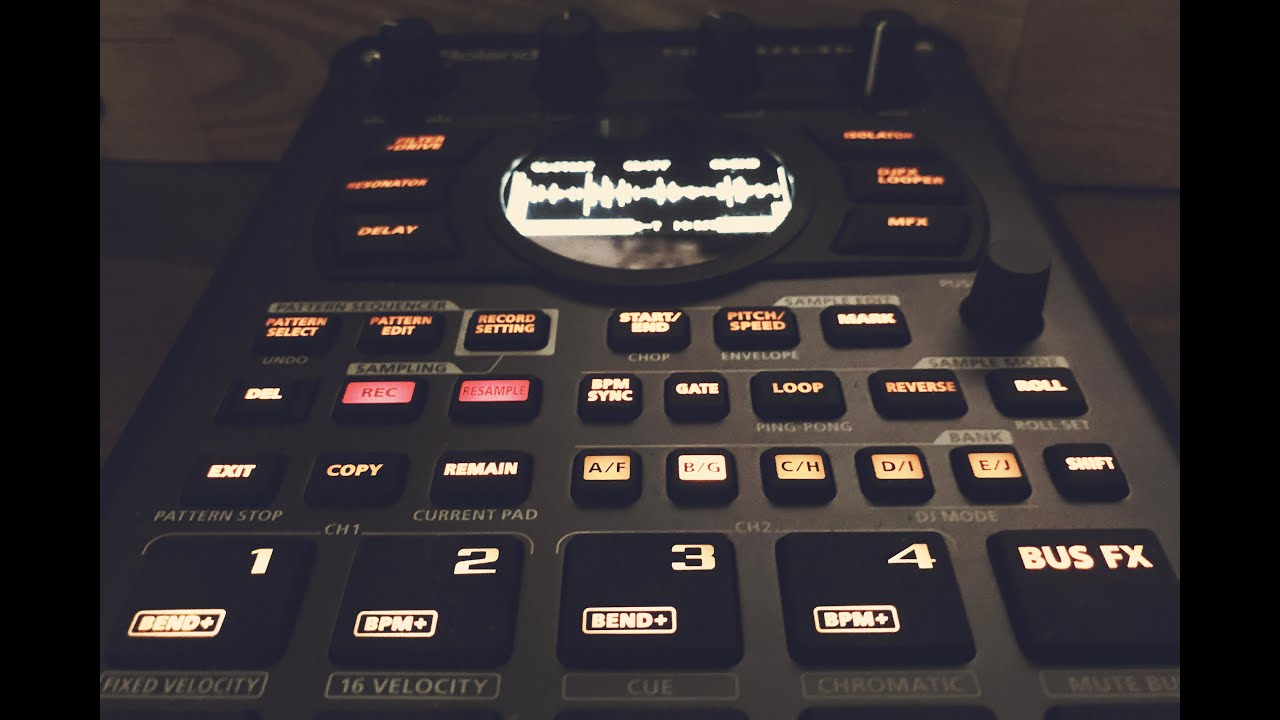 SP-404 MK2 sound collage - Glitch orchestra