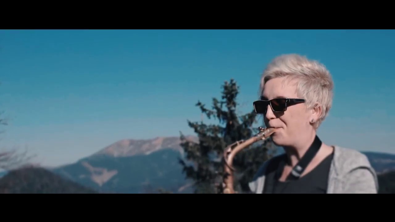 Saxana Sapietová LIVE SAXOPHONE