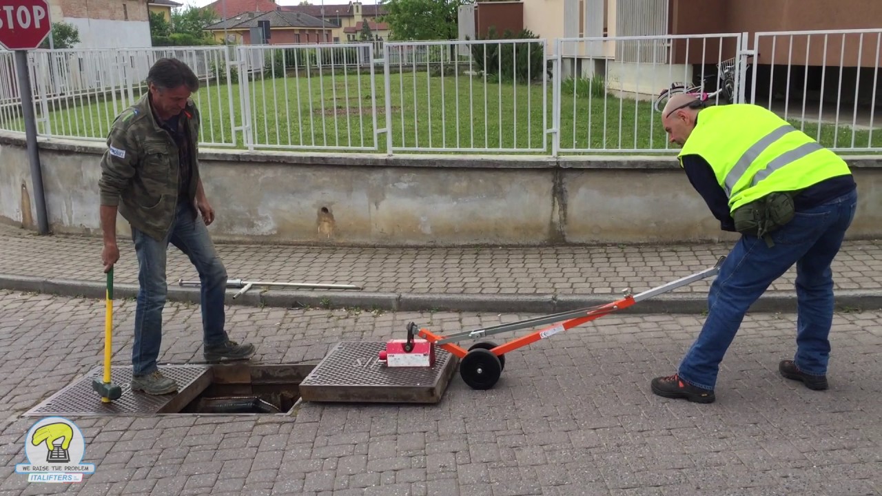 Magnetic cover lifter