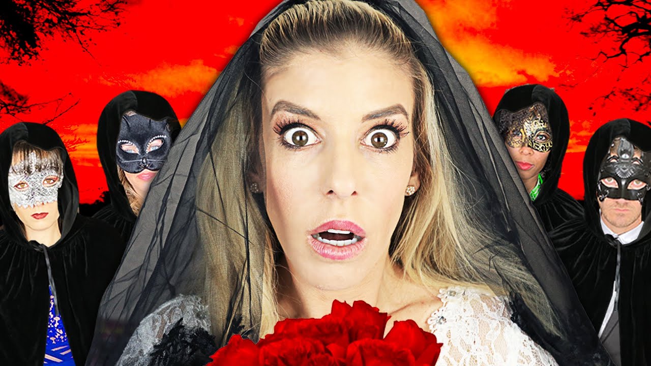 Giant Royal Wedding at Haunted Hacker Mansion! (Spending 24 hours Rebecca vs Best Friend Challenge)