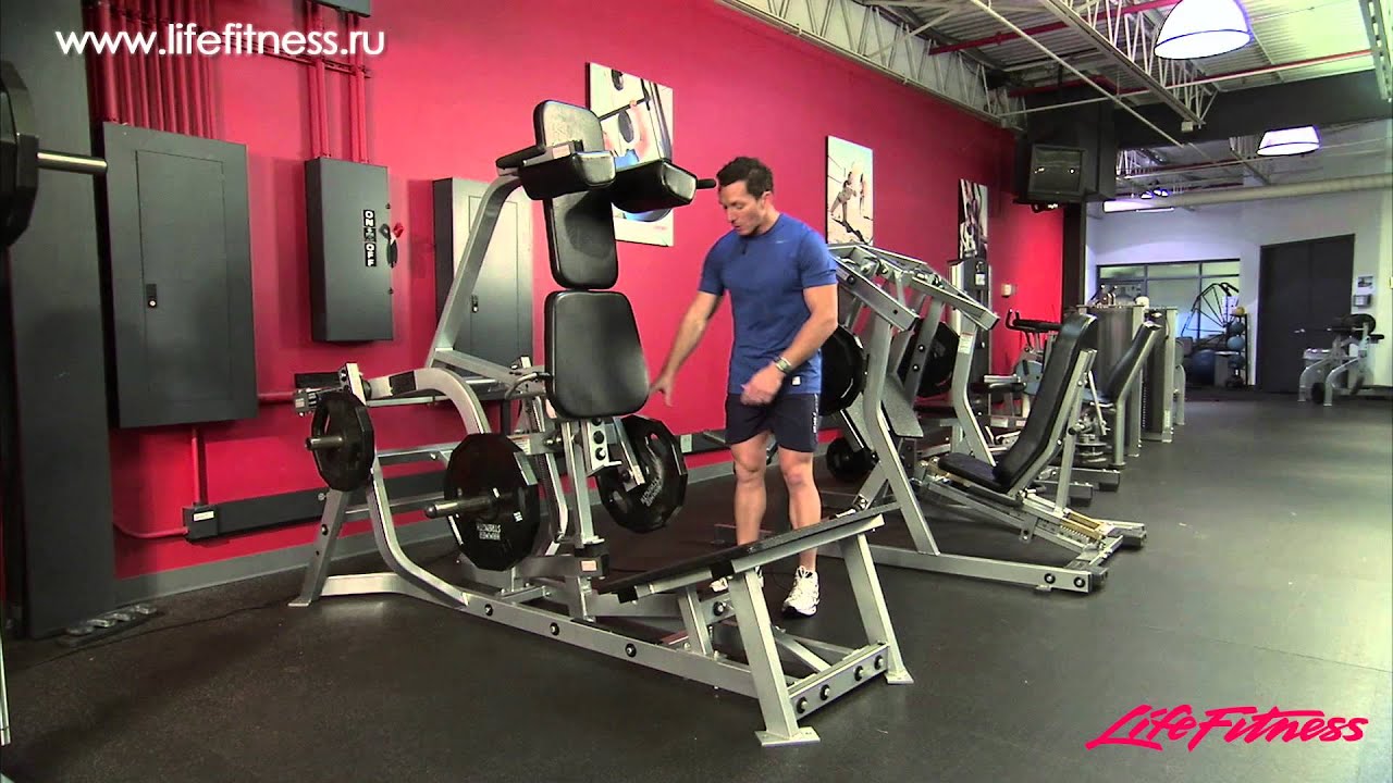 Вертикальные гак-приседания Hammer Strength