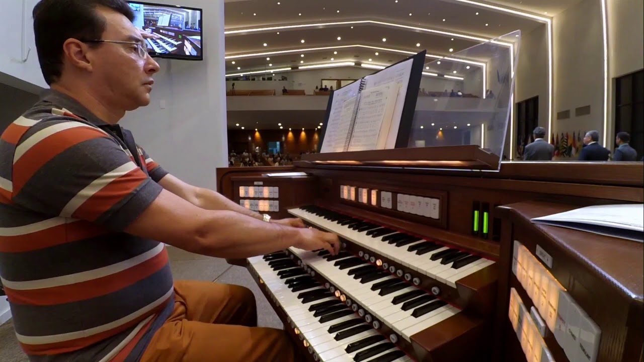 Processional - 8 HCC - A ti, &oacute; Deus, fiel e bom Senhor