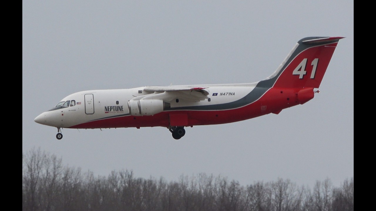 Windy Neptune BAe-146-200 landing, YIP