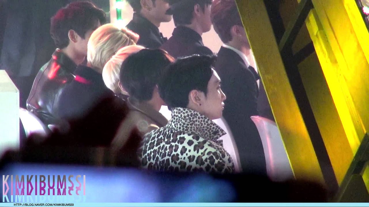 [HD fancam] 131114 Melon Music Awards SHINee 1 - 뒷모습 ㅠㅠ