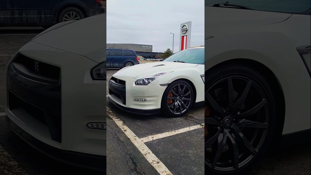 Nissan GTR vs 2014 Leaf | Gladiator Voiceover Turns Hilarious EV Roast 😂 