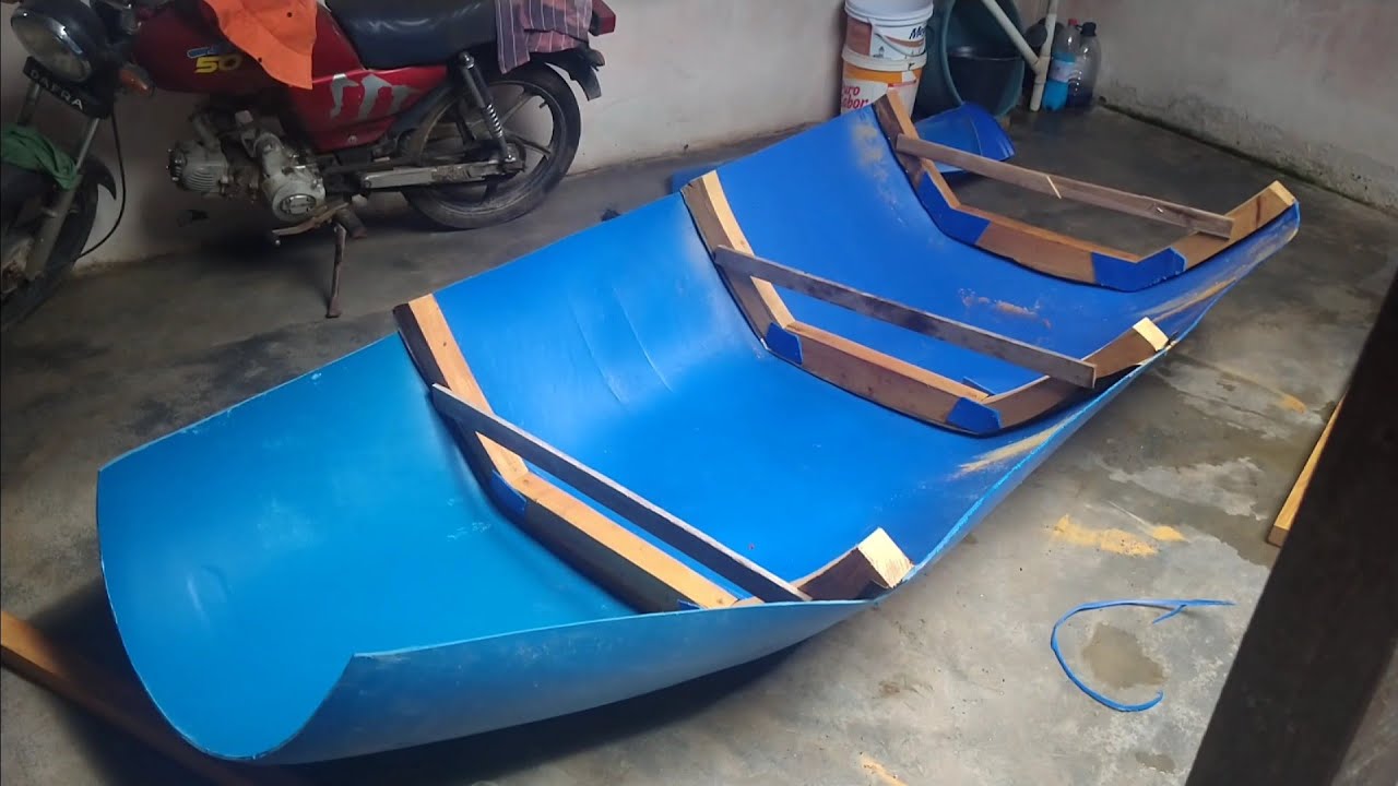 Avanços no projeto da canoa feita com bombonas de 200L!!