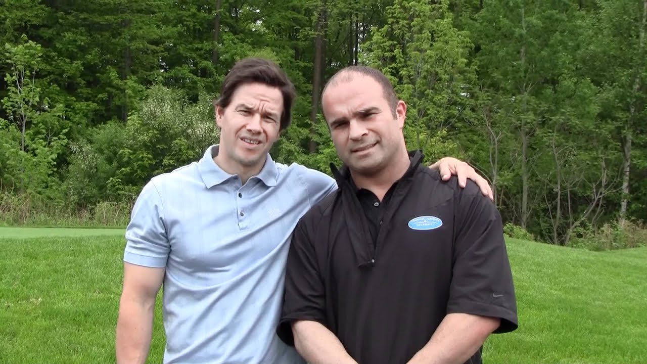 PSA Tie Domi and Mark Wahlberg