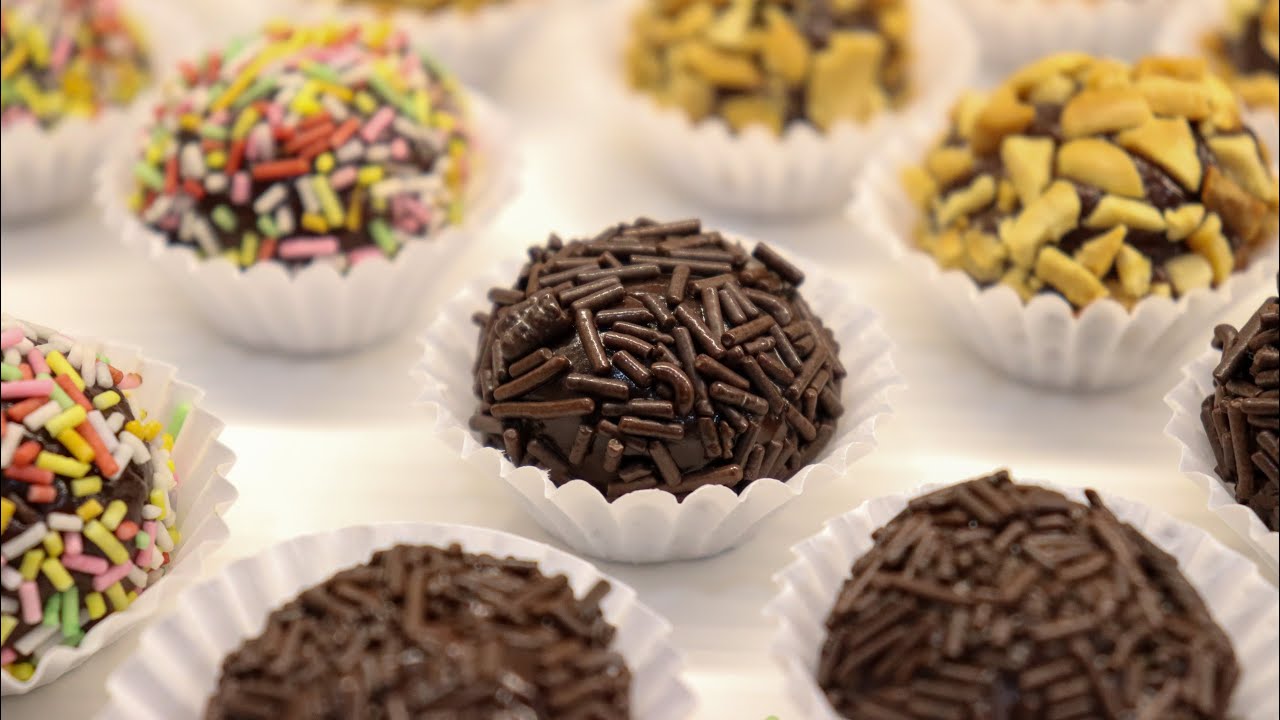 Receita de Brigadeiros de Chocolate | Simples e Deliciosos!
