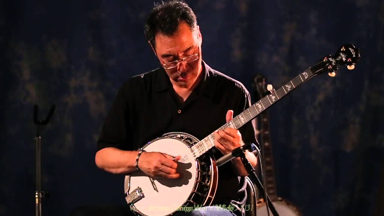 Deering Eagle II Banjo demonstrated by Larry Chung