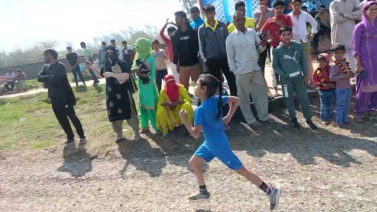 Gwalison girls competition 