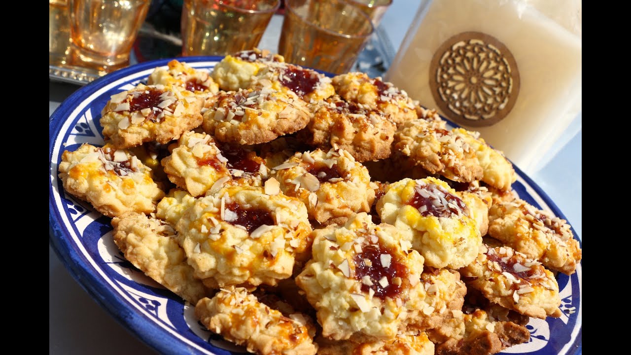 Recette de Sablés aux amandes et confiture صابلي بالمربى /Almond cookies with Jam