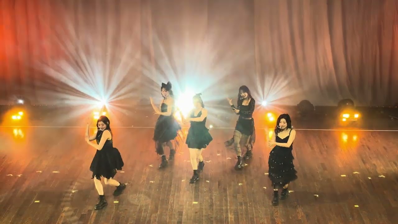 [Fifty Fifty - Love Sprinkle Tour in Houston, TX] - Starry Night 4k