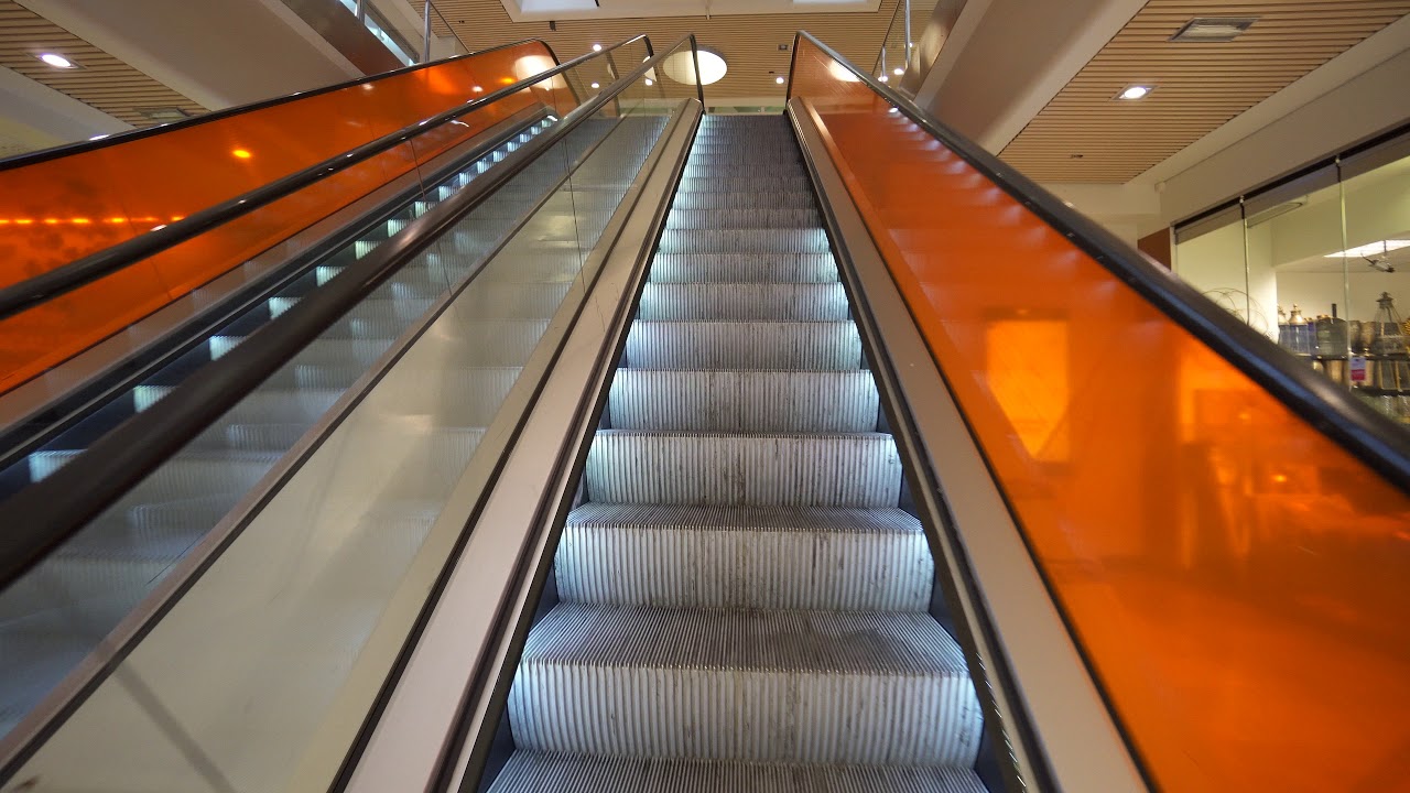 Sweden, Stockholm, Södertälje Centrum, Luna Gallerian, 3X elevator, 5X escalator