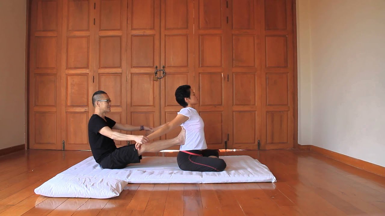 Row Boat (Aviron) - Reviewing Thai Massage Techniques with Kam Thye Chow