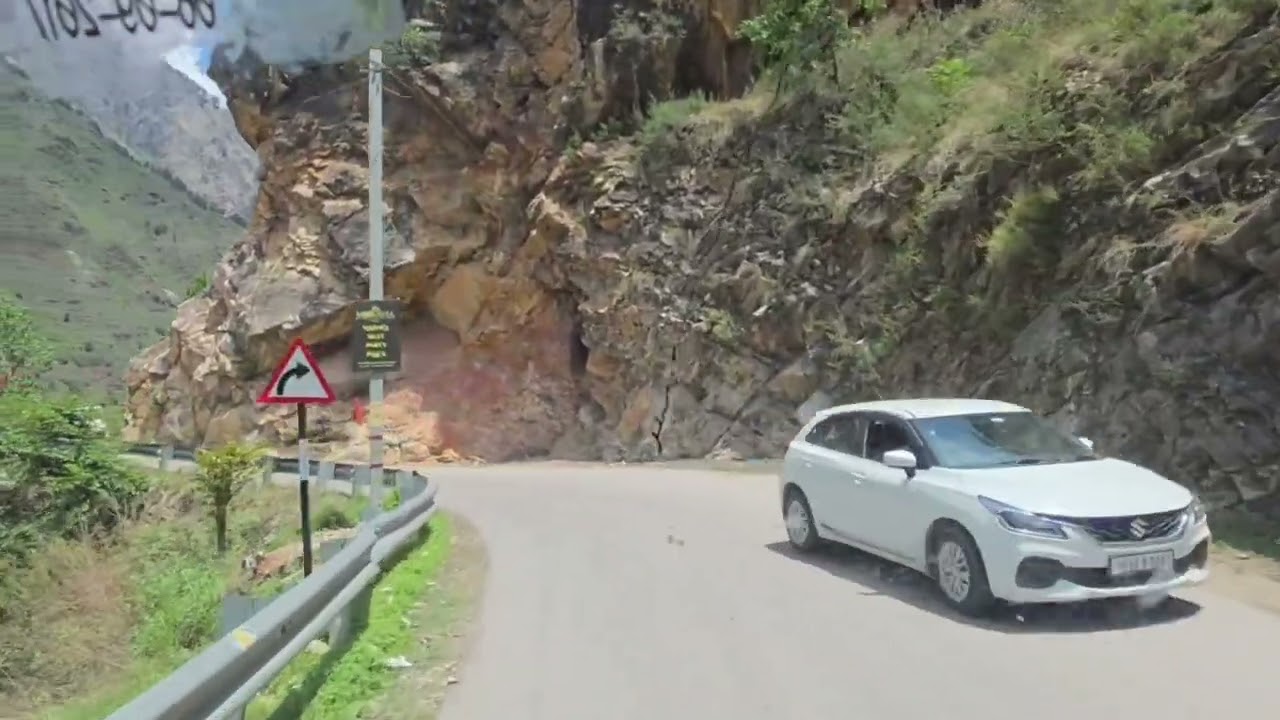 Manali To Manikaran ! What a view ! Beutiful road trip ! Himachal Pradesh !