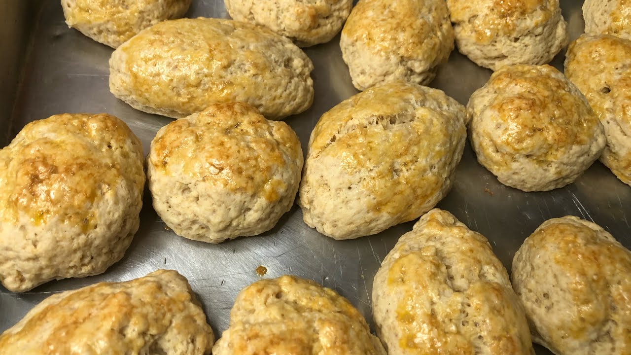 PÃO DE MINUTO SEM FERMENTO SIMPLES E FÁCIL