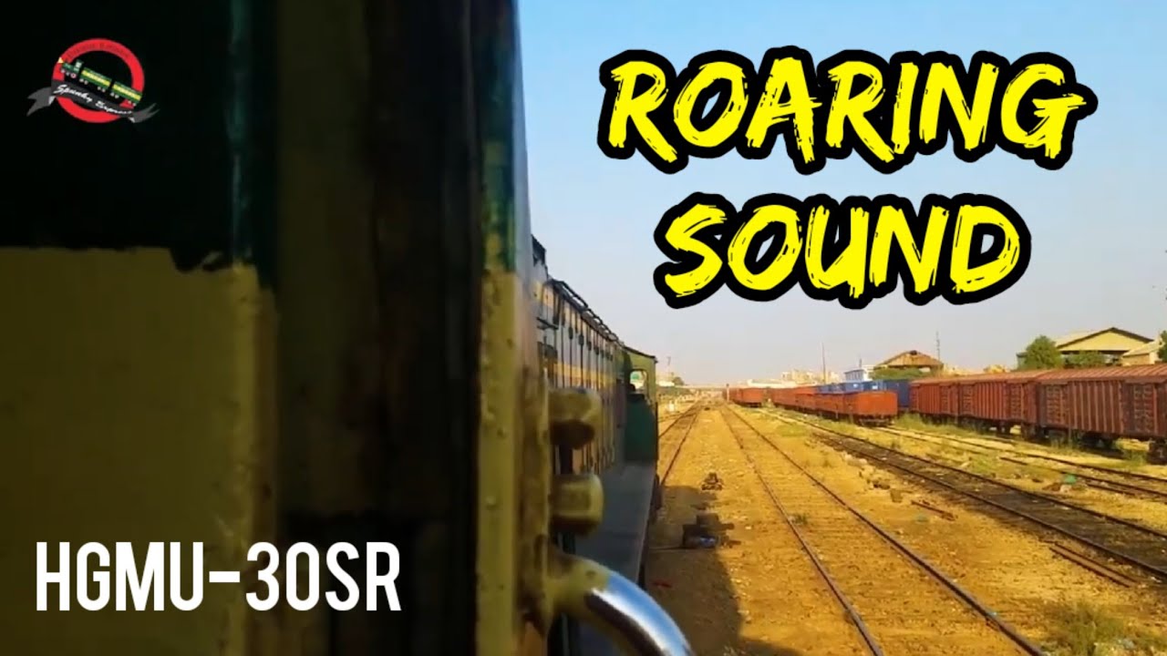 Roaring Engine Sound of HGMU-30 8214 || Mehran Express || Pakistan Railways