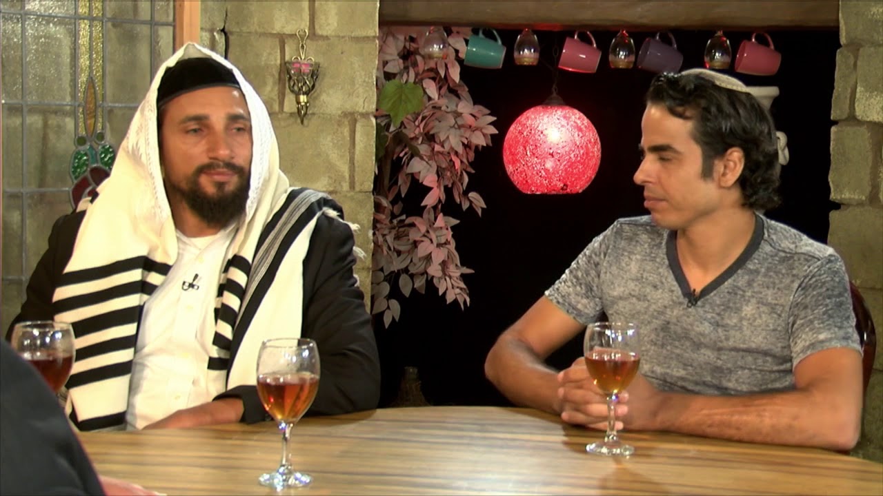 החוט המקשר: גרי צדק (עם כתוביות בעברית)